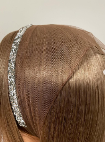 Batic din tul - maro cu pietre gri Batic din tul - maro cu pietre gri